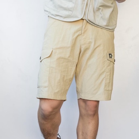 Quần short túi hộp cargo vải dù, vải gió cạp chun kết hợp nút cài tiện lợi - TJO Wanderlusrt Short