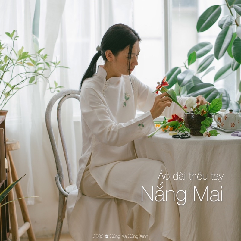 Áo dài linen tưng ướt mềm rũ nhẹ thêu tay - Nắng Mai -0303