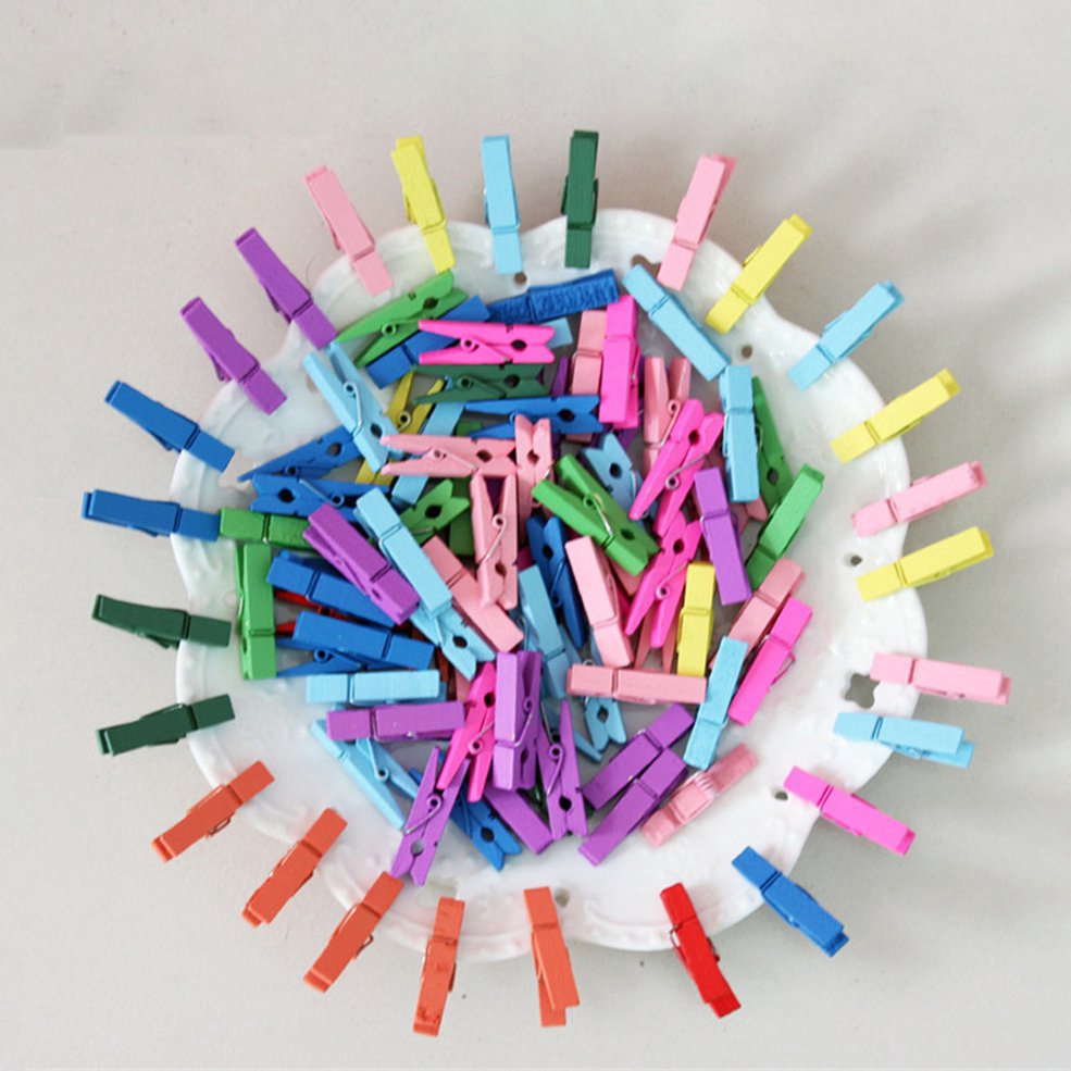 •NEW•100pcs Mini Candy Color Wooden Clips Craft Pegs Photo Paper Hanging Peg Pin