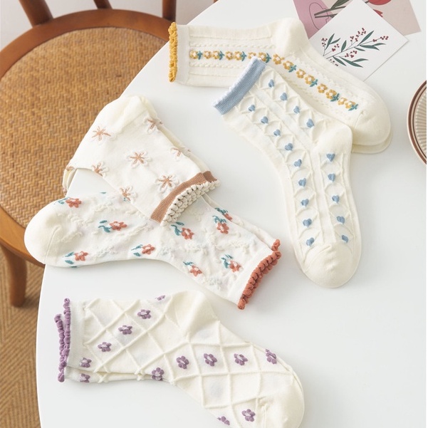 Vớ tất lolita cổ cao xoăn viền cổ hoa nổi