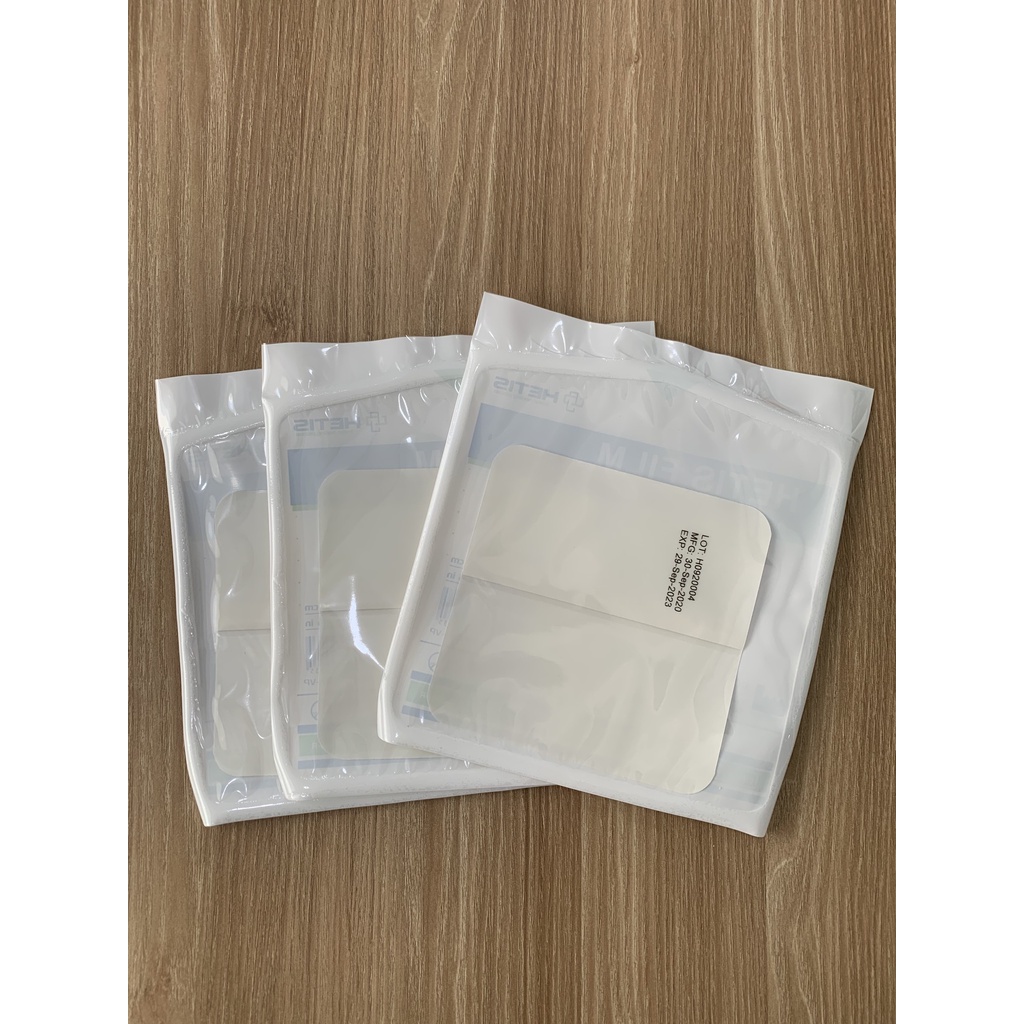 Gạc film trong suốt có keo dính giúp cố định gạc,bảo vệ hình xăm, chống nước Hetis Film  HTF