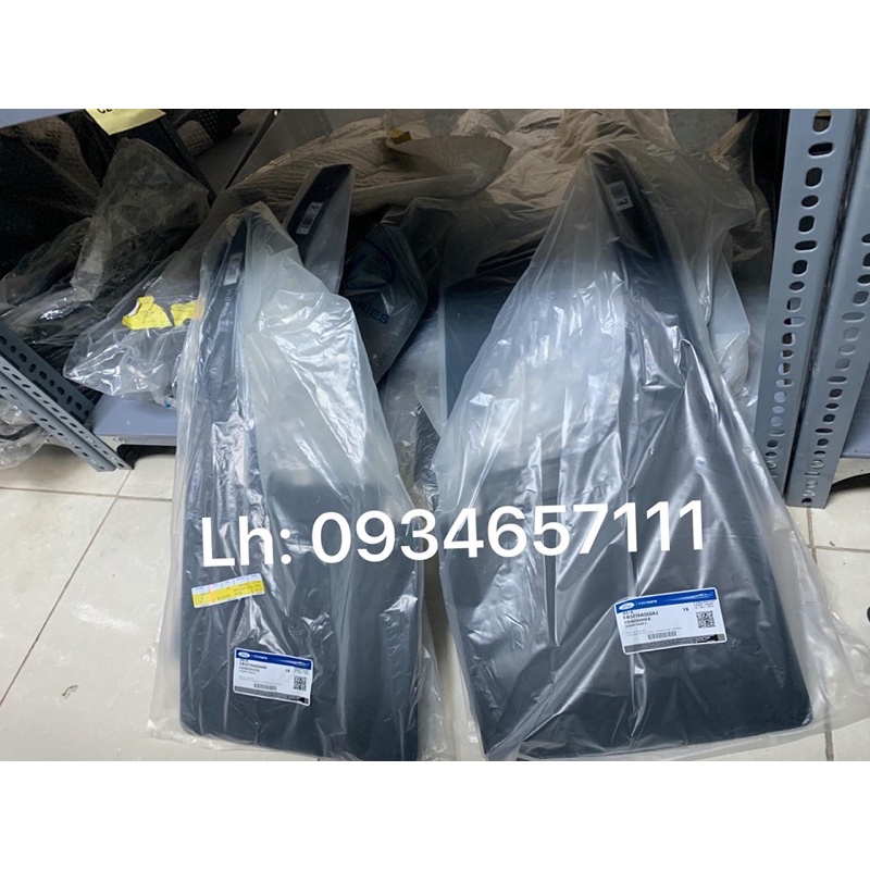 Chắn bùn sau Ranger 2018-2021 / bên trái, bên phải