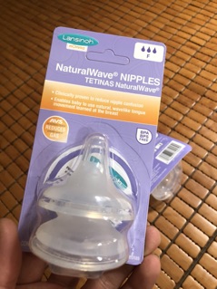 Núm vú silicone Lansinoh Momma ( S M F)