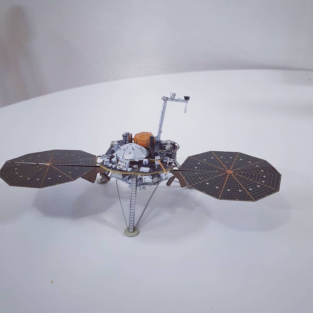 Mô hình 3D kim loại trạm đổ bộ InSight robot NASA thăm dò Sao Hỏa, Mô hình lắp ráp 3D thép không gỉ cao cấp - Chưa Lắp