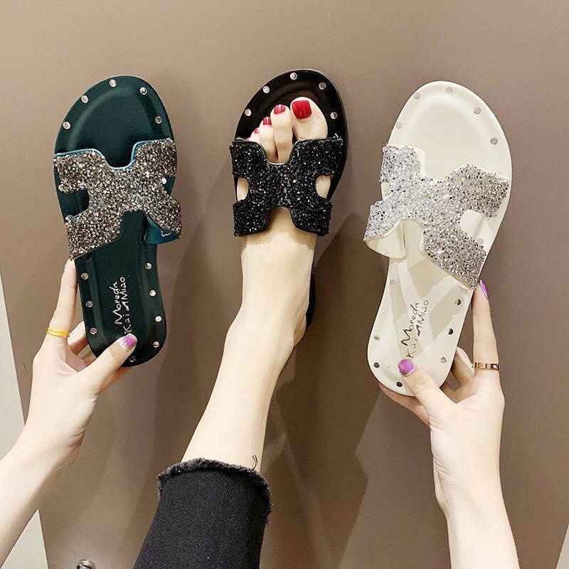 Dép Sandal Mùa Hè Đế Xuồng Đính Đá Phong Cách Thời Trang Hàn Quốc Mới