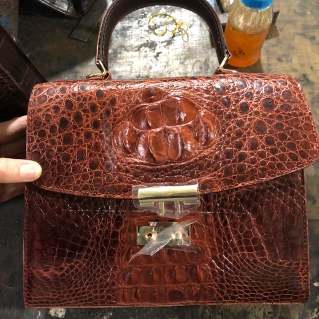 👜 Túi xách nữ da cá sấu cao cấp chính hiệu, 2 mặt, liền lạc từ gù đầu đến gai lưng. KHÔNG bán hàng dập vân cá sấu.