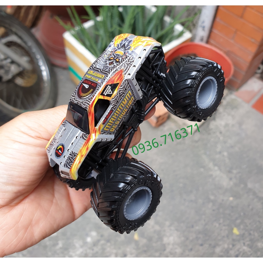 Mô hình xe tải quái vật Monter Jam MJ7 hàng Spin Master Canada