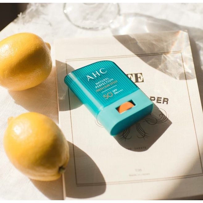 Sáp chống nắng hóa học AHC NATURAL PERFECTION FRESH SUN STICK