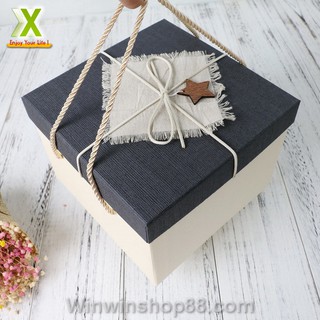 Hộp quà vuông dạng vintage hộp quà giáng sinh Loại Trung TẶNG MÓC KHÓA DỄ THƯƠNG