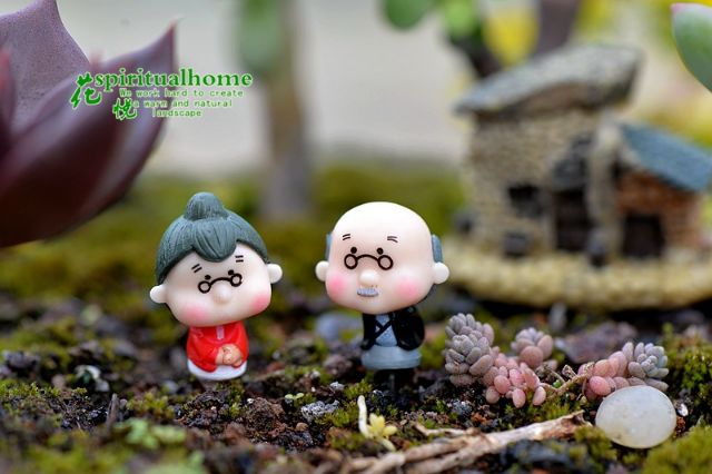 Tiểu cảnh Ông bà già nhỏ, charm slime, trang trí tiểu cảnh terrarium, decor mô hình