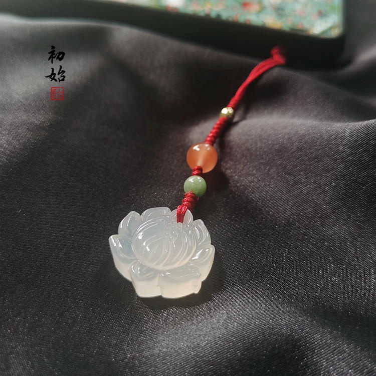 Dây Treo Túi Xách / Điện Thoại Mã Não Tự Nhiên Màu Trắng Cỡ Nhỏ Hình Hoa Sen Handmade Tùy Chỉnh