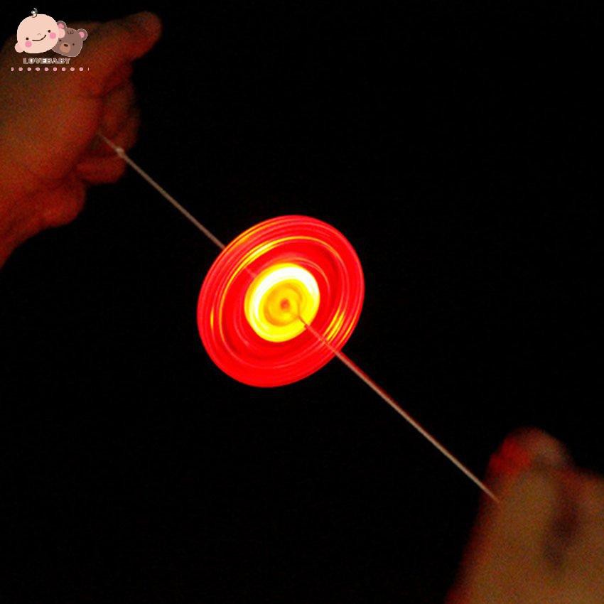 Đồ chơi bánh đà kéo dây trang trí LED sáng tạo dành cho bé