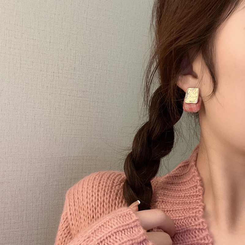 Khuyên Tai Hình Vuông Bằng Vải Nhám Có Nút Kẻ Caro Cổ Điển Đơn Giản Khí Chất Cho Nữ