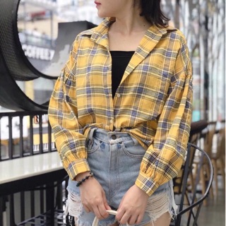 Áo sơ mi oversize caro tay phồng vàng