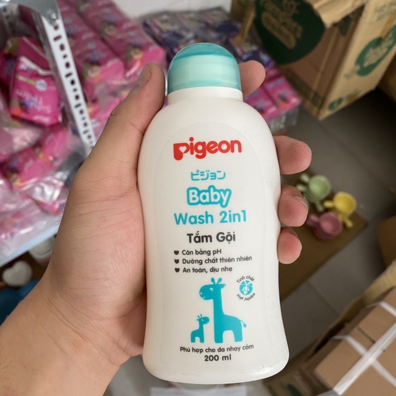 Sữa Tắm Gội Pigeon Cho Bé - 200ml/700ml