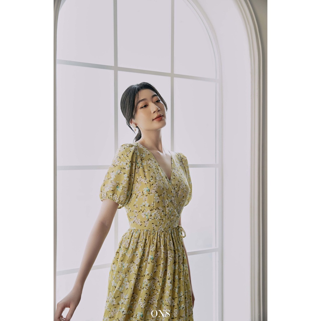 Oyster and Snail -  Đầm Thalia Dress chiết eo nơ giả cổ vạt chéo - 0569