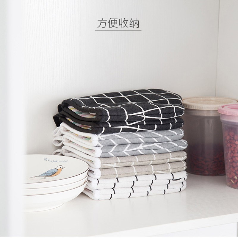 Găng Tay Chịu Nhiệt Chống Bỏng Tiện Dụng Cho Nhà Bếp