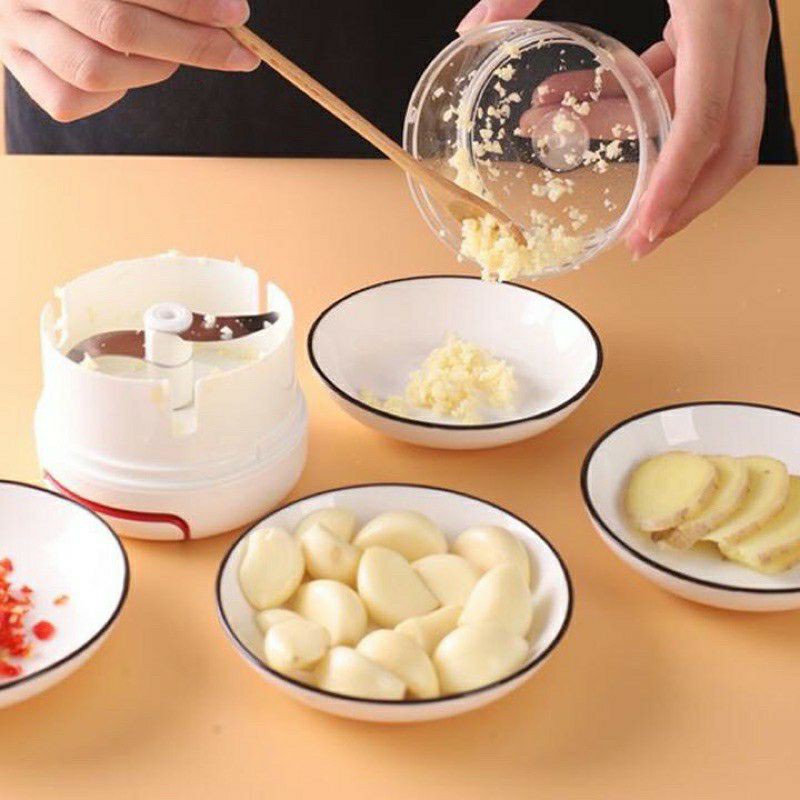 Máy Xay Tỏi Ớt Cầm Tay Mini Không Cay Mắt, Không Bám Mùi Tỏi | Máy Xay Tỏi Rút Dây Lưỡi Thép Không Gỉ Nhanh Chóng
