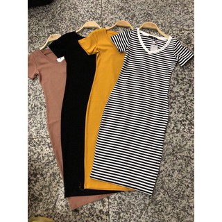 Váy body cổ tim