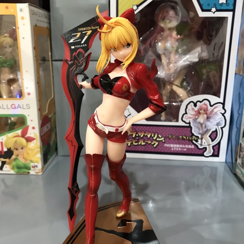 Mô hình figure nhân vật Saber trong FGO