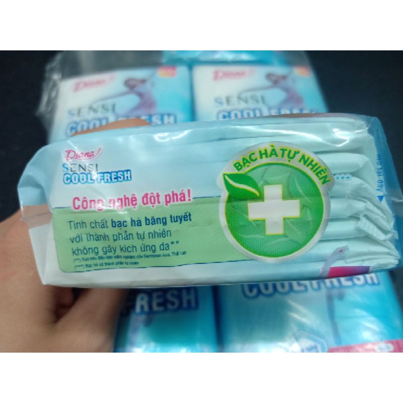 Băng vệ sinh Diana Sensi Cool Fresh mát lạnh 8 miếng
