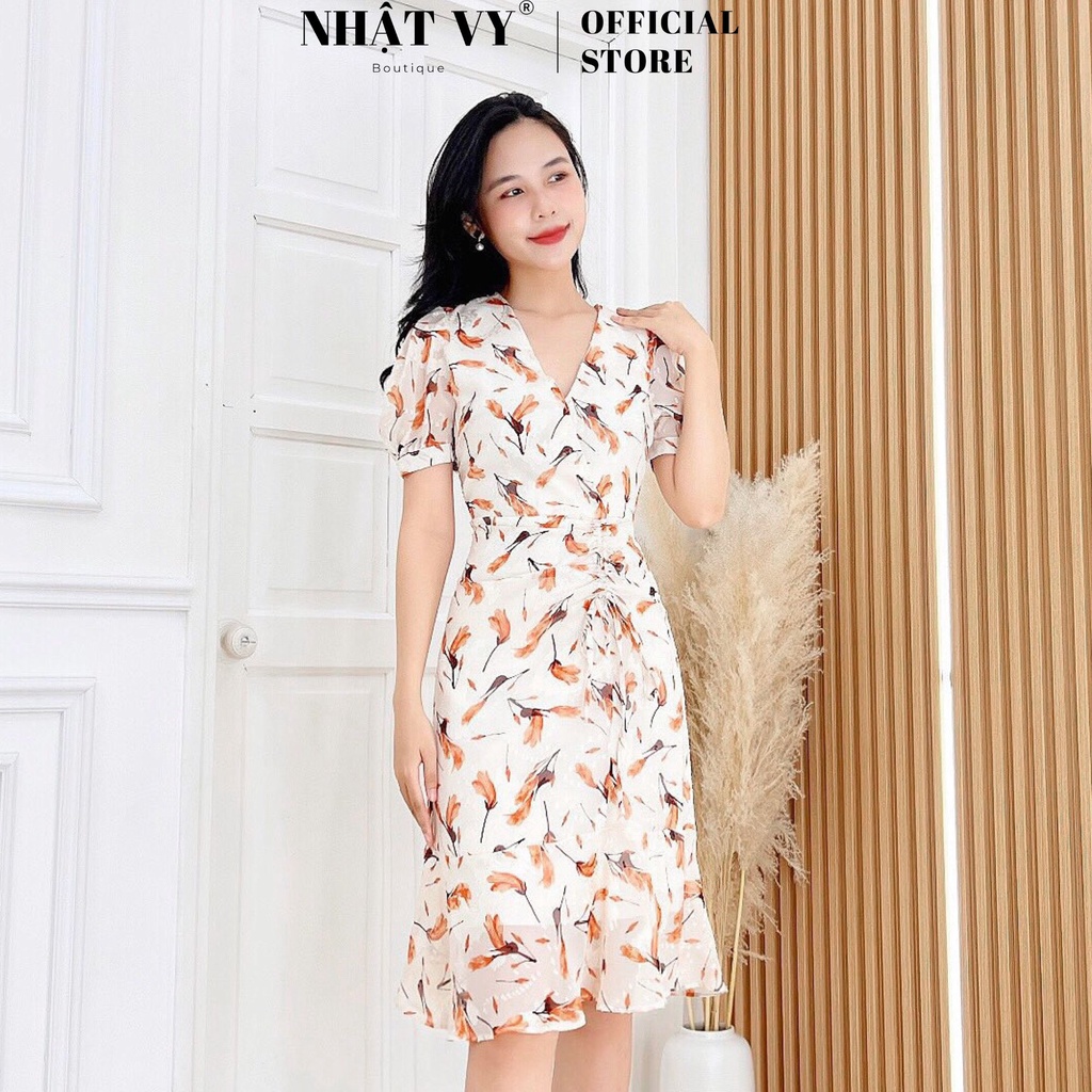 Váy Hoa Đi Chơi NHẬT VY Cổ V Tay Ngắn Dáng Ôm Phối Dây Rút Đuôi Cá Chất Tơ Thêu Màu Cam, Hồng - D2476