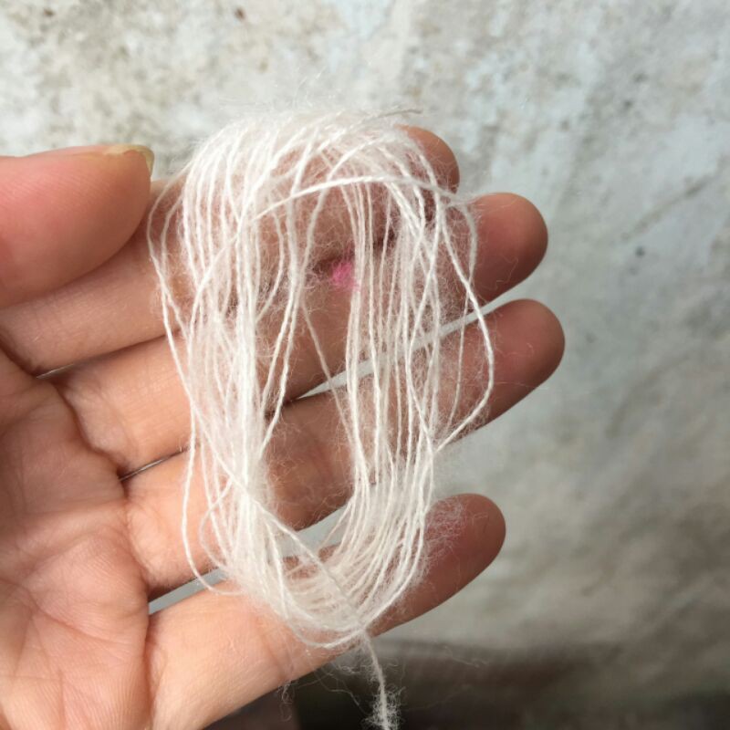 Thanh lý len mohair màu trắng kem vani