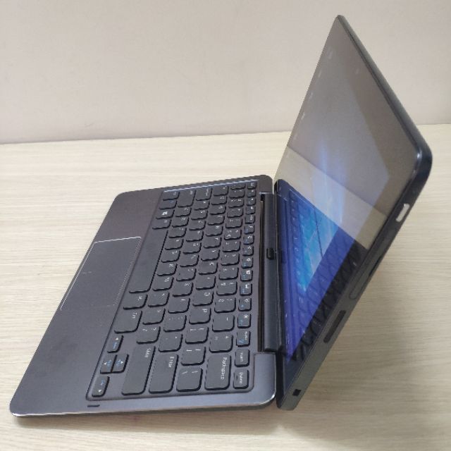 Laptop 2 trong 1 DELL 7140 Limited Edition màn hình cảm ứng 10.8" 4GB RAM 128GB SSD Likenew 99% - Tặng kèm dock bàn phím | BigBuy360 - bigbuy360.vn