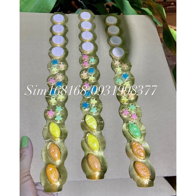 một vỉ kẹo c mix kẹo ngôi sao và kẹo gum