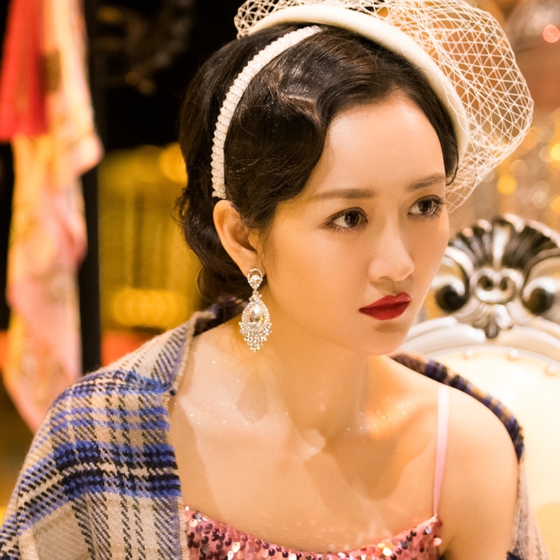 Khuyên Tai Hình Giọt Nước Đính Đá Pha Lê Sang Trọng Cho Nữ