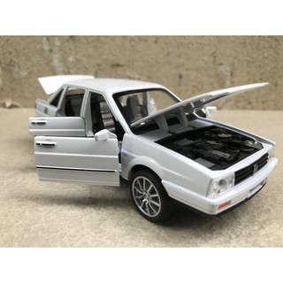 Mô hình xe Volkswagen SATANA 1:32