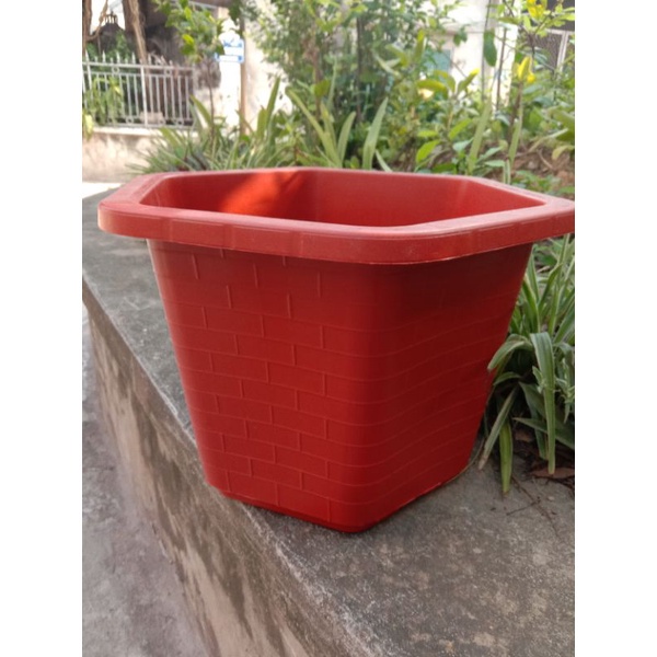 Chậu nhựa trồng cây lục giác FA380 cao 21 cm x rộng 33cm màu đỏ gạch