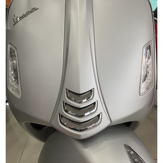 Vạch cà vạt Vespa GTS GTV đời mới