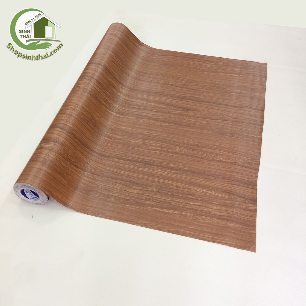 Giấy dán tường giả gỗ màu nâu nhạt,  có sẵn keo