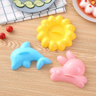 Set 4 khuôn tạo hình làm cơm làm bánh ăn dặm cho bé