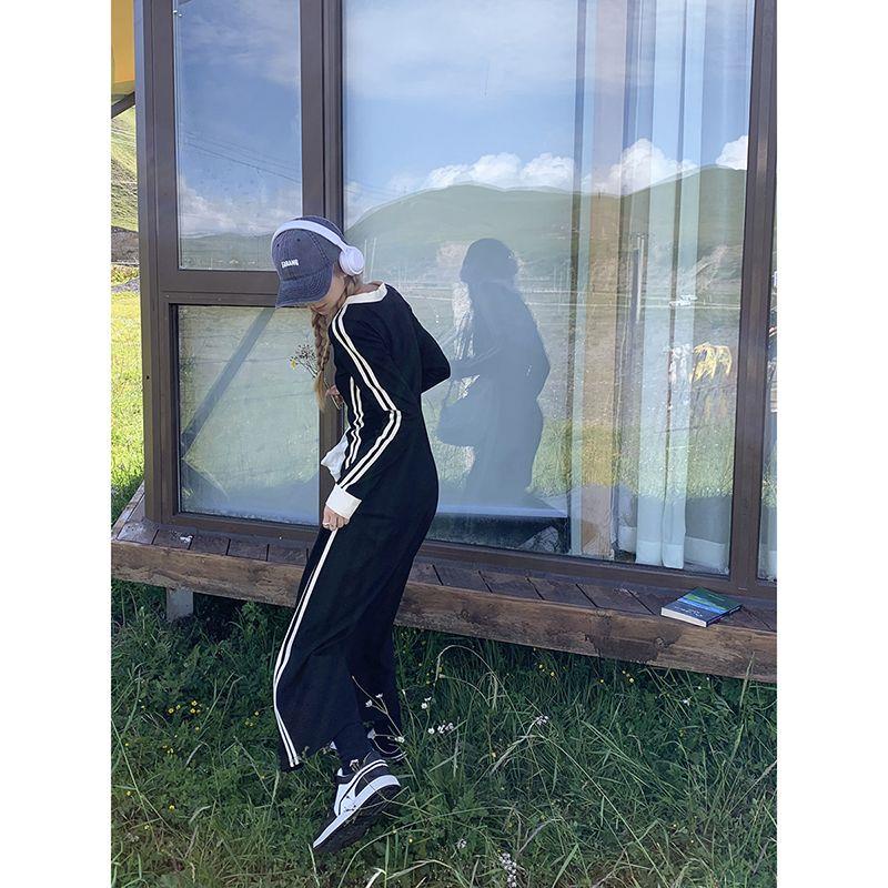 Đầm Đen Dài Tay Cổ Chữ V Phong Cách Retro Mùa Thu 2022 Cho Nữ