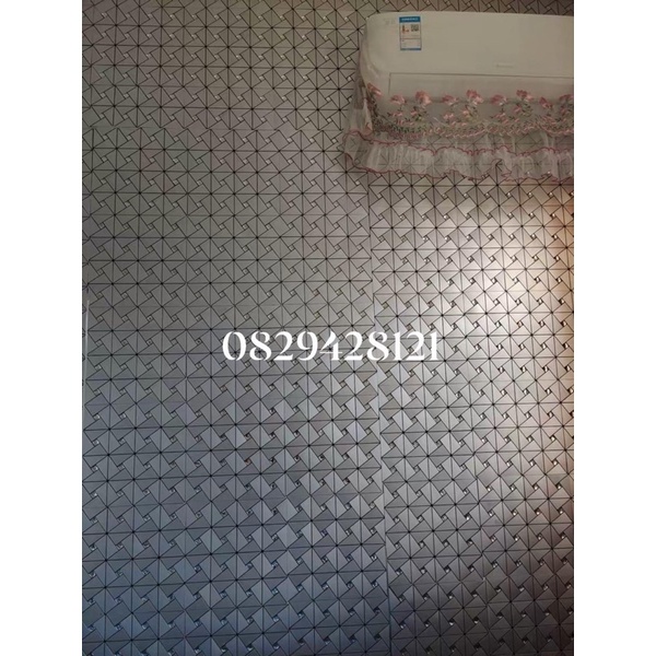 Miếng dán chống nước, trang trí nhà cửa hình tam giác bạc | BigBuy360 - bigbuy360.vn