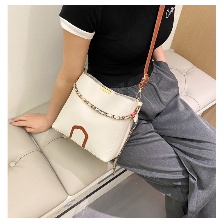 Túi xách nữ đeo chéo | BigBuy360 - bigbuy360.vn