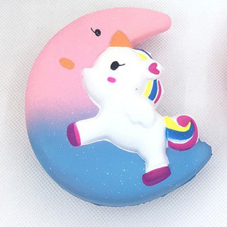 SquiShy NGỰA ÔM TRĂNG