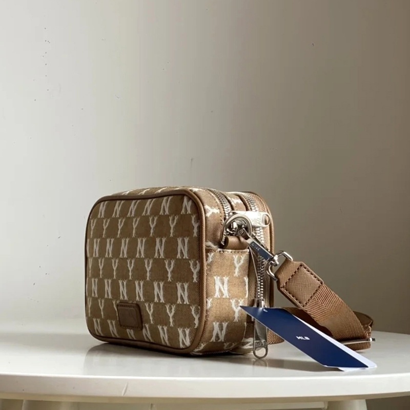 Túi đeo chéo denim MLB phong cách trẻ trung dành cho nữ