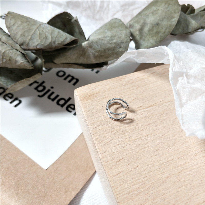 Khuyên tai 23C413 dạng kẹp không cần xỏ lỗ kích cỡ nhỏ đơn giản dễ phối đồ phong cách Hàn Quốc sang trọng độc đáo