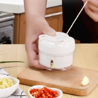 Mini Manual Garlic Crusher /Multifunction Hand Pull Food Chopper/ Vegetable Fruit Twist Shredder