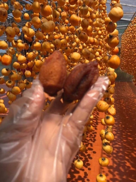 Hồng treo gió Đà Lạt 1kg | BigBuy360 - bigbuy360.vn
