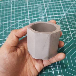 Chậu cây xi măng mini trang trí