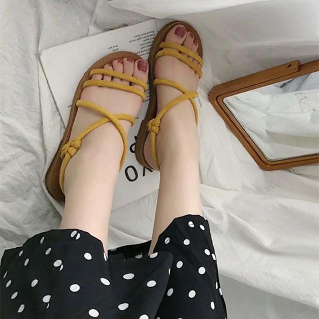Sandal Nữ 🍁FREESHIP🍁Dép Sandal Nữ Đế Thấp Mắc Quai