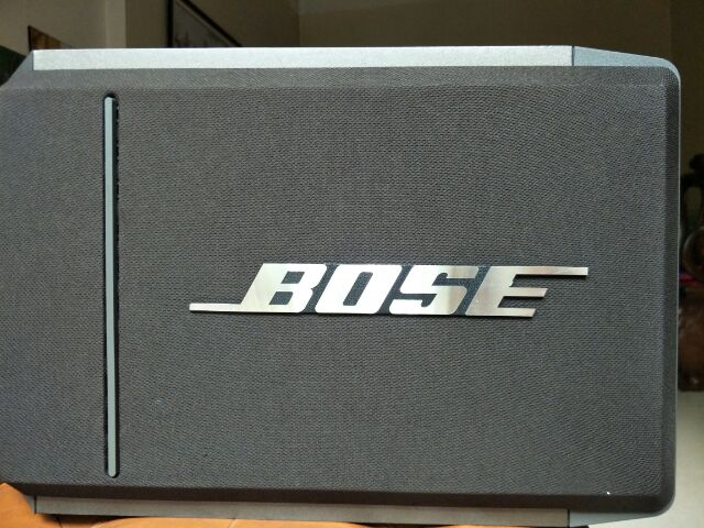 Loa Bose + Đầu nghe nhạc CD, FM, USB, Bluetooth