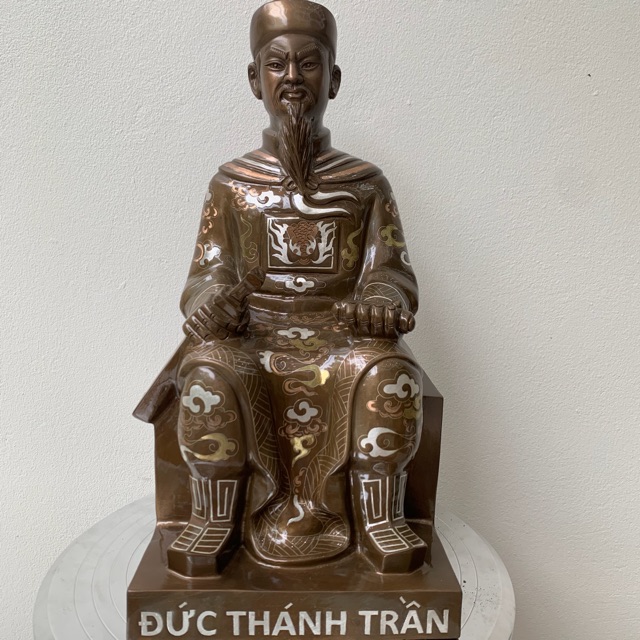 Tượng Hưng Đạo Đại Vương Trần Quốc Tuấn (Đức Thánh Trần)