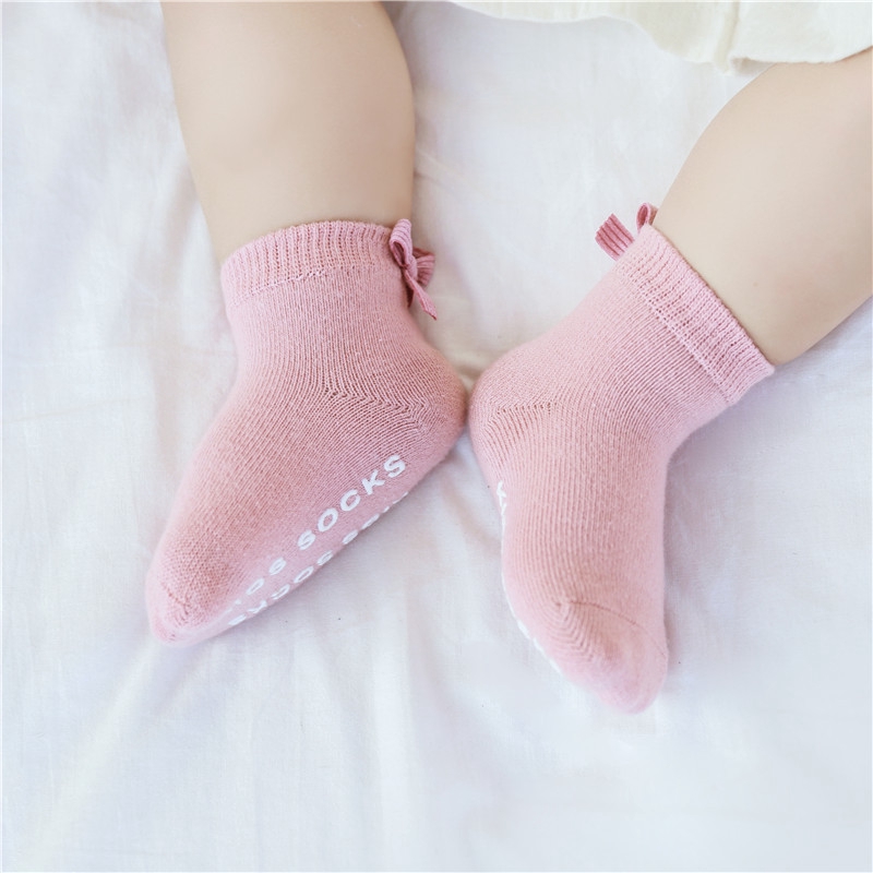 Bộ 3 Đôi Vớ Cotton Mềm Mại Chống Trượt Dành Cho Em Bé