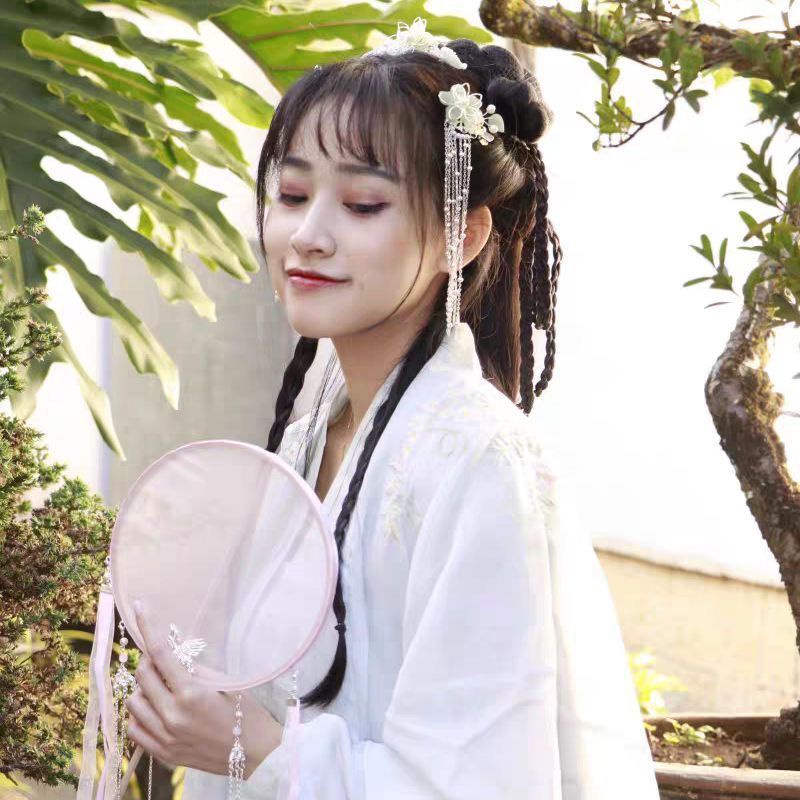 Bộ vương miện và phụ kiện cho cô dâu phối tua rua phong cách Trung Hoa sang trọng