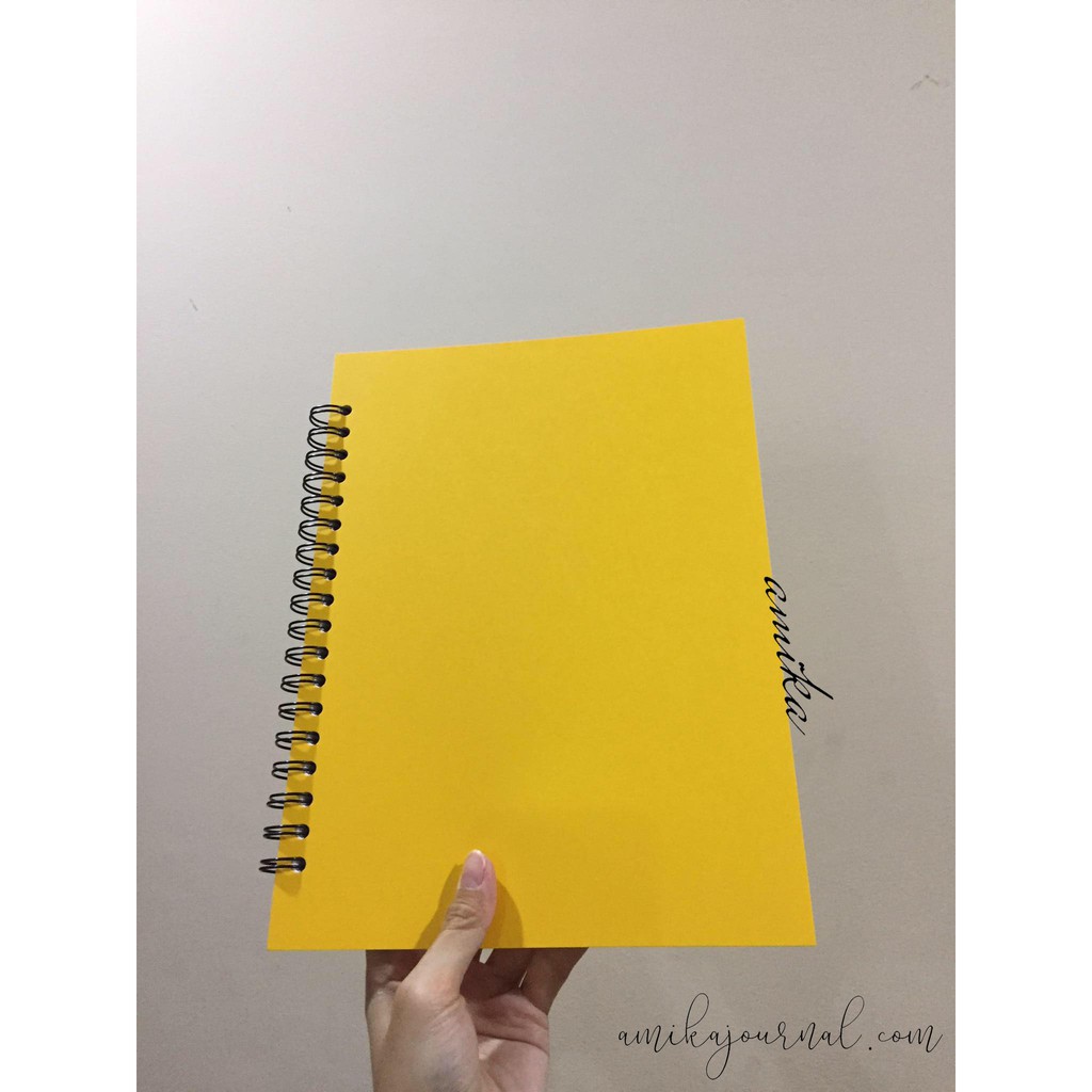 Sổ vẽ phác thảo giấy kraft trắng dày 180 gsm - Sketchbook by amika - 20,5x28 cm (xấp xỉ A4) - 100 trang